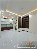 - Nhà 4 tầng ngõ Tôn Đức Thắng - Trần Nguyên Hãn 