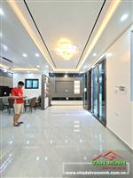 - Nhà ngang 4 tầng dân xây Thiên Lôi - Khúc Thừa Dụ ôtô đỗ miễn phí 24/7