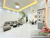 Chỉ còn duy nhất 1 căn trong dãy nhà xây mới tại phố trung tâm chợ Hàng_bốt Tròn, ngõ nông 