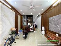 - Nhà 5 tầng thang máy Văn Cao - Diện tích: 61m2  - Công năng sử dụng: 5 ngủ 6 wc, phòng khách, bếp, phòng thờ, sân phơi, gar