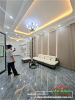 - Bán nhà Miếu Hai Xã gần Hồ Sen sân cổng riêng.  