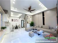 - Nhà lô góc 4 tầng ô tô đỗ sát cửa đường Miếu Hai Xã Hải Phòng.  