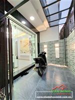 - Đường Hồ Sen Lê Chân nhà cách đường 20m. 