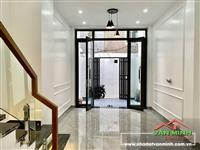 - Nhà 3 tầng xây mới sân cổng  tại Chợ Con - Hồ Sen.