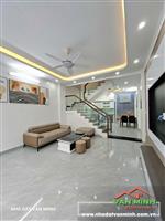 Bán nhà Thiên Lôi - Siêu Thị AEON có sân cổng