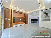 - Bán nhà 4 tầng 66,5m² ngang 5m. Sân cổng khu Chợ Hàng - Hồ Sen - Aeonmall. 