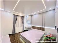 - Một căn nhà 3 mặt thoáng ở Phương Lưu - Hoàng Thế Thiện gần đường Lê Hồng Phong  