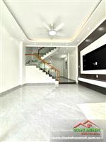  Nhà 4 tầng lô góc, sân cổng riêng, sau 1 nhà mặt đường Thiên Lôi 20m, giáp trường học, đi bộ ra Aeonmall. 