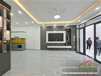 - Nhà 4 tầng sân cổng rộng 15m² ô tô đỗ cổng. - Đường Thiên Lôi đi bộ ra chợ Đôn. - DT:  51m². Hướng đông nam. 