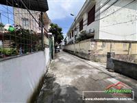 Nhà 4 tầng xây mới độc lập, thiết kế tân cổ điển - 50m2 - Ngõ 2 ô tô tránh nhau