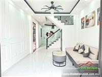 - Lô góc 2 mặt thoáng mát Thiên Lôi Vĩnh Niệm. - Nhà 40m² xây 3 tầng. - Hướng Đông Nam và Tây Nam. - Phòng khách, ăn, 3 ngủ, 