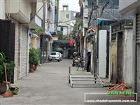 - Bán Nhà 4 Tầng - Sân Cổng Trước và Sân Sau Riêng Biệt.  - Diện tích: 69m² có gara ôtô - Ngõ ô tô đường Thiên Lôi - Trần Ngu