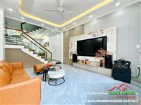 Nhà đẹp sân cổng Thiên Lôi