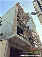 - Bán nhà thang máy Đình Đông và Hàng Kênh. - Vị trí nhà tuyến 2 mặt đường. - Diện tích: 50m² xây 5 tầng. 4 ngủ. 4 VS. - Hướn