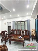 - Bán nhà ngõ 152 Hồ Sen ôtô đỗ cạnh nhà. - Sân cổng riêng, Nhà ngang rộng thoáng mát. - Diện tích: 52m² thực tế gần 60m² - C