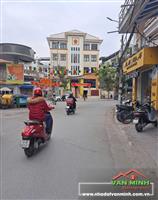 NHÀ MẶT ĐƯỜNG KHU CHỢ HÀNG - ĐÌNH ĐÔNG - HÀNG KÊNH  HẢI PHÒNG. - Dân xây cực kỳ chắc chắn kiên cố .  - Diện tích ~ 60m x 4 tầ