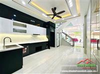 - Bán nhà tái định cư A51 Hồ Sen Lê Chân Hải Phòng. - Nhà  móng cọc khoan nhồi, với thiết kế sang trọng hiện đại  - Diện tích