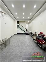 Bán Nhà 4 tầng , mặt đường Bùi Viện , gần bến xe Vĩnh Niệm 