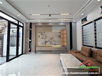 Bán nhà Thiên Lôi - Chợ Đôn. Nhà 4 tầng xây mới , sân cổng rộng rãi, cách mặt đường 20m