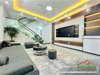 - Sân Cổng Riêng nhà Lô Góc thoáng mát Khúc Thừa Dụ thông Thiên Lôi Hải Phòng  - Diện tích : 80m2 x 4 tầng  - Hướng : Đông tứ