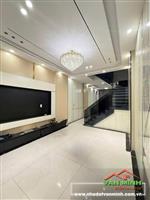 Sau nhà mặt đường phố Hồ Sen - sân cổng