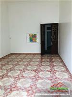 Bán nhà 2 tầng đường Hồ Sen - Ngõ rộng hơn 4m