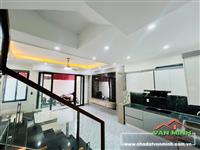Bán nhà xây mới Hồ Sen