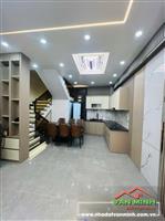 Nhà 4 tầng xây độc lập đường Đồng Hoà - Ô tô đỗ cửa ngày đêm