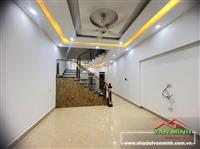Nhà 3 tầng dân xây độc lập tại Đồng Hoà - 84m2 - Ô tô vào nhà