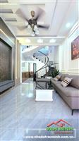 Bán nhà phố Dư Hàng ngay gần mặt đường