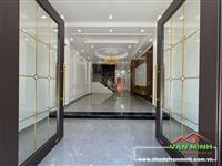 Bán nhà Ngô Gia Tự độc lập thang máy đường 12m