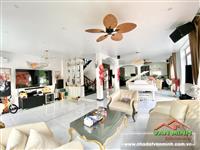 Biệt Thự Sao Đỏ , Anh Dũng , Dương Kinh 