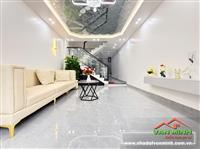 - Nhà Đẹp Độc Lập - Sân cổng riêng Mặt Ngõ Phố Chợ Hàng Hải Phòng. 