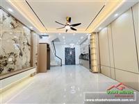 Bán nhà Mai Trung Thứ 4 tầng oto đỗ cửa