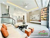 - Nhà đường Lực Hành, cạnh sân bóng Đằng Lâm Hải Phòng. 