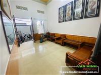 Bán Đất tặng nhà 1,5 tầng sân cổng riêng . mặt ngõ oto đỗ cửa . Lê Lai , Ngô Quyền 