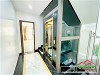 - Nhà 4 tầng gần mặt đường Hồ Sen. Lắp sẵn thang máy.