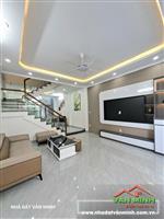 Bán nhà Thiên Lôi - Siêu Thị AEON có sân cổng