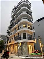 - Nhà 7 tầng Lô Góc khu TĐC Hồ Sen Hải Phòng .  - 50m2  thang máy đua văng 2 bên từ tầng 2 gần 70m².