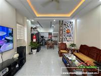 Bán nhà Đoàn Kết lô góc 3 mặt thoáng oto đỗ cửa