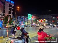 - Móng cọc khoan nhồi tường 20. Có ô chờ thang máy.  - Đặc biệt nhà 2 mặt đường. Ôtô đỗ cửa 24/24. 