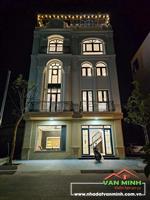 - Nhà nằm ở vị trí đẹp nhất TDC Tam Kỳ , đường thông - Vỉa hè rộng thoáng ngang 9m. 