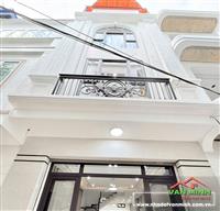 - Nhà mới xây 4 tầng độc lập Aeon Mall - cách mặt đường chỉ 10m 