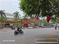 NHÀ 5 TẦNG THANG MÁY KHU ĐƯỜNG HỒ SEN   - Diện tích: 66m². Hướng đông nam. - Ô tô vào tận nơi khu phân lô   • Sân cổng + gara