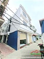 - Lô góc 2 mặt thoáng mát Thiên Lôi Vĩnh Niệm. - Nhà 40m² xây 3 tầng. - Hướng Đông Nam và Tây Nam. - Phòng khách, ăn, 3 ngủ, 