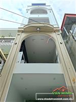 - Bán nhà 5 tầng thang máy Hồ Sen - 59m² lô góc nhiều cửa sổ. Hướng Đông Nam  - Tầng 1: Gara ôtô + Phòng khách  - Tầng 2: Phò