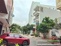 - Hào Khê Quán Nam nhà 3 tầng ôtô đỗ gần nhà. - Ngõ 3m. Ra mặt đường 25m. - 40m2  ngang 5m - Hướng tây tt  - Chỉ 3 tỷ 450 tri