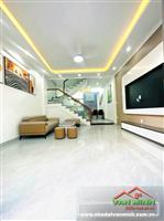 -  Nhà 4 tầng, độc lập, ôtô vào nhà, có sân chung rộng 50m, Ôtô đỗ trong sân thoải mái tại Thiên Lôi - Aeon Mall - Diện tích: