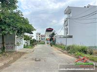 - Bán đất TĐC Đồng Dứa Hải An Hải Phòng - Vị trí gần Vòng xuyến Lê Hồng Phong và Ngô Gia Tự. - Diện tích: 120m2 ngang 5m dài 