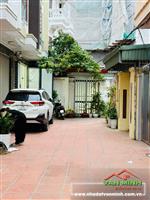 - Bán căn nhà 4 tầng ô tô đỗ trước cửa ở Văn Cao - Vị trí: cực đẹp khu dân cư văn minh, ô tô để tại nhà - Diện tích:  35 m2 B